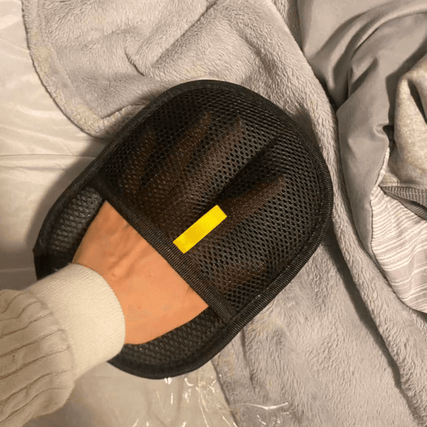 Pet Grooming Glove x 2 by CleoPetra – main product view