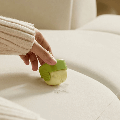 Portable Lint Roller x 2 by CleoPetra – functions and benefits